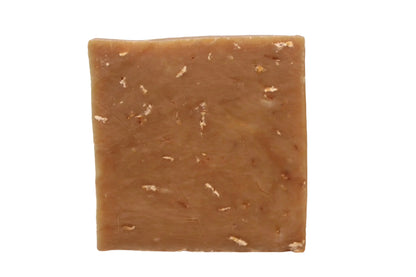 Pine tar bar soap for men, all-natural exfoliating soap with a rich lather and ideal for sensitive skin.